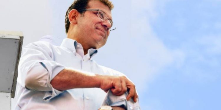 إمام أوغلو: ميزان العدل في تركيا مائل!