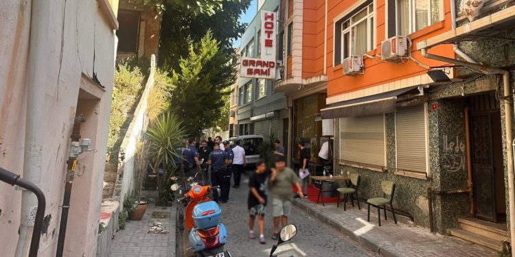 العثور على جثتي طفلين هولنديين في فندق بمنطقة الفاتح باسطنبول