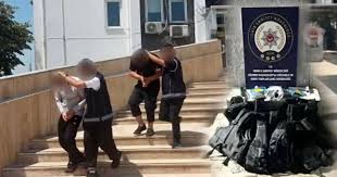 تركيا تعلن ترحيل 393 مهاجرًا غير نظامي