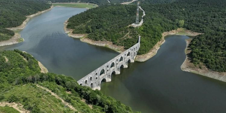 مستوى حرج.. نسبة المياه في سدود إسطنبول تنخفض