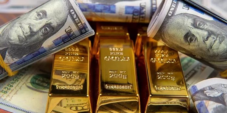 أسعار الذهب تتراجع مع استمرار عدم اليقين بشأن سياسات الفيدرالي الأمريكي