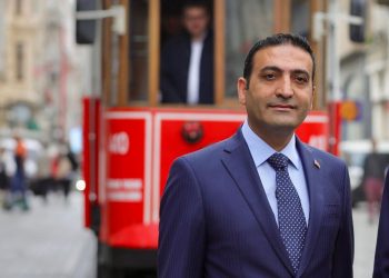 سجن عمدة باي أوغلو ضمن تحقيقات بلدية إسطنبول