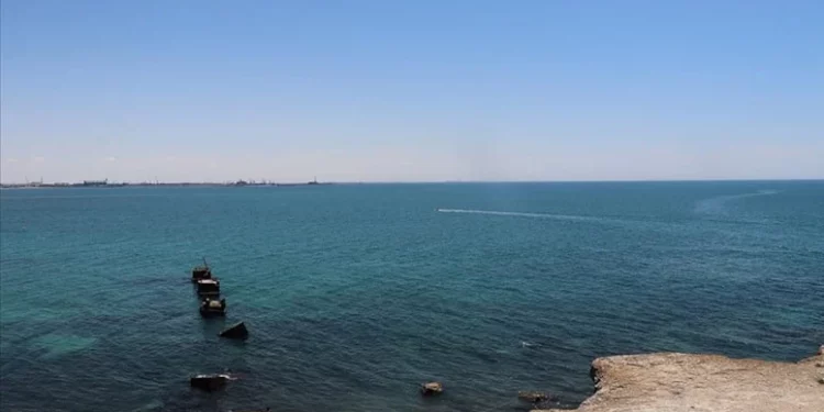 تحذير من أذربيجان بشأن بحر قزوين