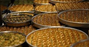 بلدية تركية تنفق مليون ليرة على البقلاوة!