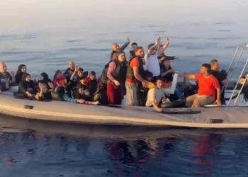 تركيا.. ضبط 50 طفلاً على مركب هجرة غير شرعية