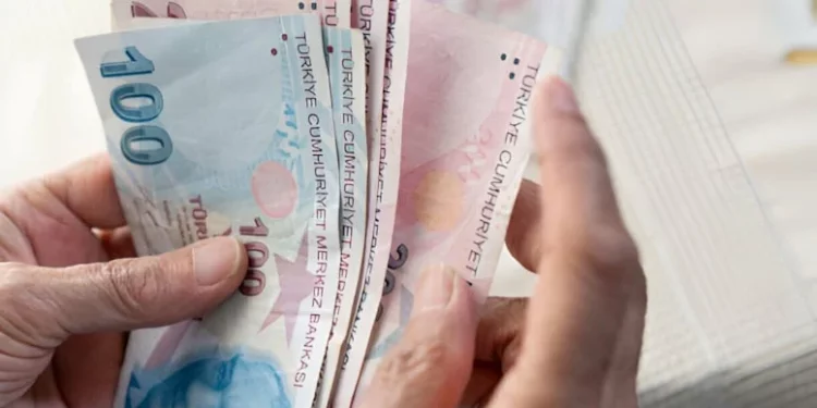 خط الفقر يتجاوز 88 ألف ليرة في تركيا
