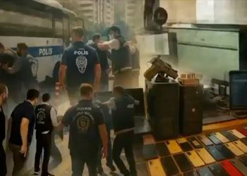 تركيا.. اعتقال 214 في عمليات استهدفت الجرائم الإلكترونية 