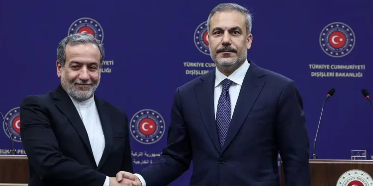 ممر زانجيزور.. تركيا تؤيد وإيران تعارض المشروع الأمريكي