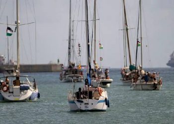 البحرية التركية تسارع لدعم أسطول الصمود المتجه إلى غزة