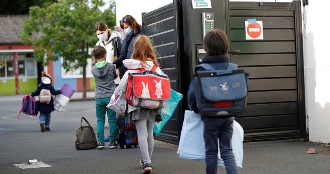 الطلاب الأتراك يتعلمون الفرنسية سريعا