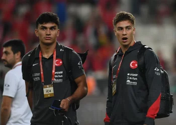 4 لاعبين أتراك مرشحون لجائزة “الفتى الذهبي” 2025