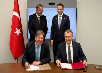 تركيا والولايات المتحدة توقعان اتفاقية غاز طبيعي لعشرين عامًا