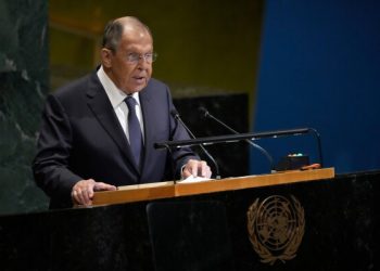 لافروف يحذر الغرب من “عواقب وخيمة” حال انتهاك الأجواء الروسية