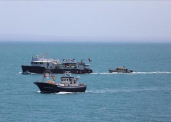 تركيا تنقذ ركاب قاربا في طريقه إلى غزة