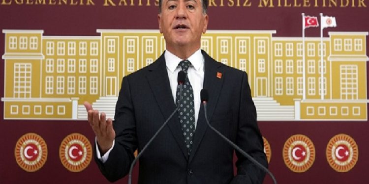 تركيا.. هل يغيب “الشعب الجمهوري” عن لقاء أوجلان؟