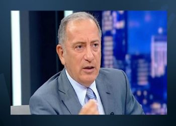 الحكم بالحبس على صحفي تركي 4 أعوام بتهمة “تهديد أردوغان”