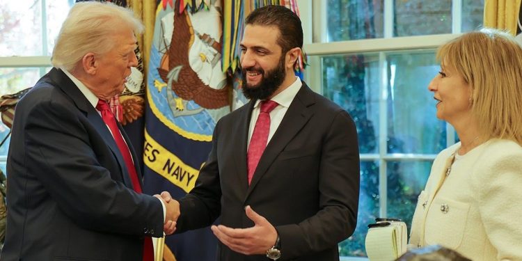 ترامب يسأل الشرع عن “عدد زوجاته”!