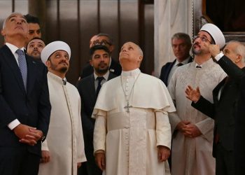 هل يزور البابا كنيسة آيا صوفيا في إسطنبول؟