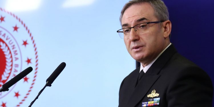 تركيا تعلن اتخاذ “احتياطات” بعد هجمات البحر الأسود