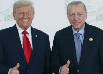 ترامب يتباهى: أحرر المعتقلين في تركيا بمكالمة مع أردوغان!