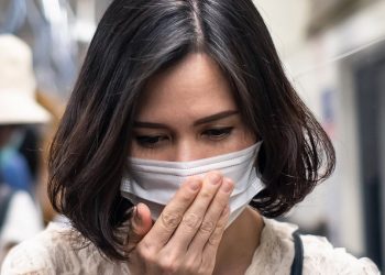 موجة الإنفلونزا الأوروبية تصل تركيا.. الكمامات واللقاحات للوقاية