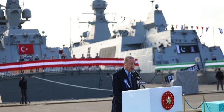 إسرائيل تراقب بقلق.. 39 سفينة حربية تركية قيد البناء