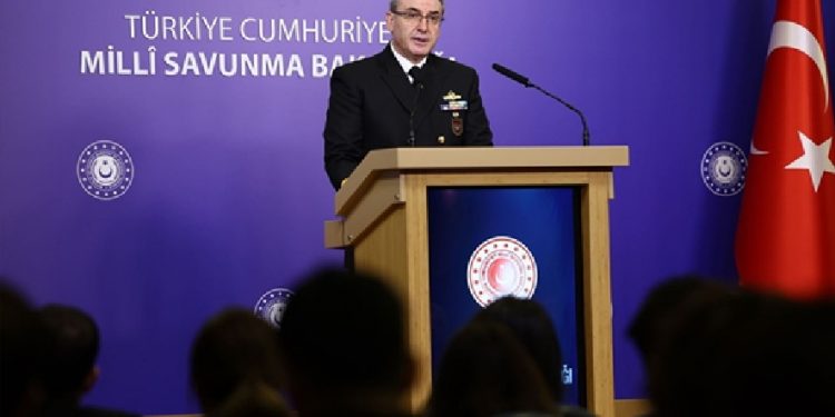 الدفاع التركية تؤكد دعم دمشق إذ شنت عملية ضد قسد