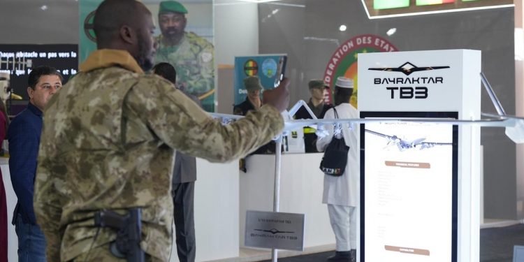 تركيا تعزز نفوذها في أفريقيا عبر الصناعات الدفاعية في مالي