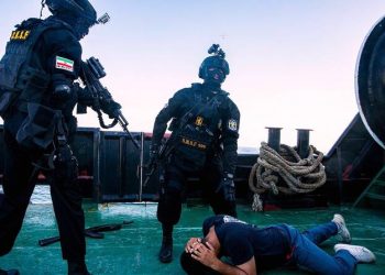 غارة أمريكية على سفينة متجهة إلى إيران