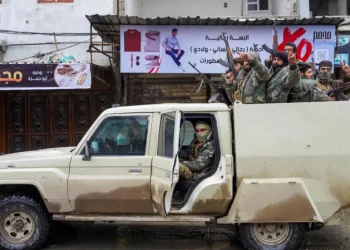 الجيش السوري يبسط سيطرته على أكبر حقول النفط شرقًا ويتقدم في ريف حلب