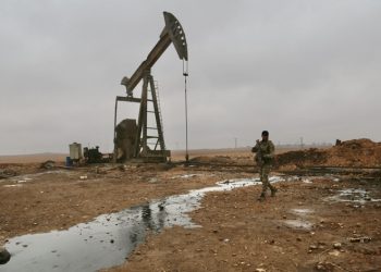 الجيش السوري يسيطر على كبرى حقول النفط شمال وشرق البلاد