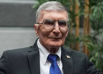 البروفيسور عزيز سانجار ينقل تجاربه الثورية لعلاج أورام الدماغ إلى تركيا