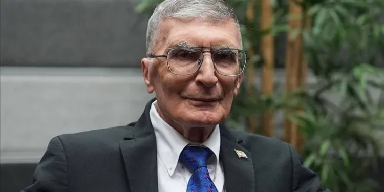 البروفيسور عزيز سانجار ينقل تجاربه الثورية لعلاج أورام الدماغ إلى تركيا