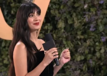 توبا بويوكستون ترفض تعلم العربية