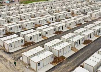 360 ألف تركي يواجهون شتاءهم الثالث في الحاويات منذ “الزلزال المدمر “