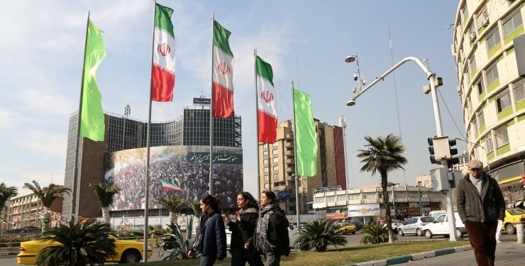 تقارير: هجوم سيبراني يضرب إيران وسط تصعيد عسكري واسع