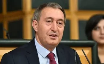 زعيم الحزب الكردي ينتقد نوايا أنقرة بشأن مستقبل الكردستاني في العراق