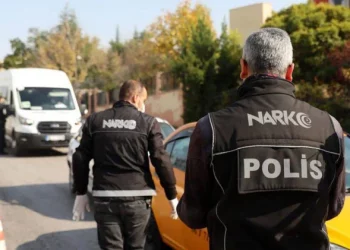 ضربة أمنية لشبكات ترويج “المخدرات” عبر الإنترنت في تركيا