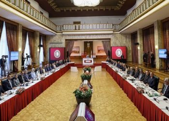 تركيا تعتمد تقرير لجنة السلام مع “العمال الكردستاني” بغالبية الأصوات