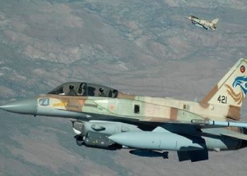 الجيش الإسرائيلي يشن غارات جوية على لبنان