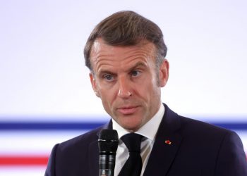 الاستخبارات الروسية: ماكرون أصدر تعليمات باغتيال قادة 3 دول أفريقية