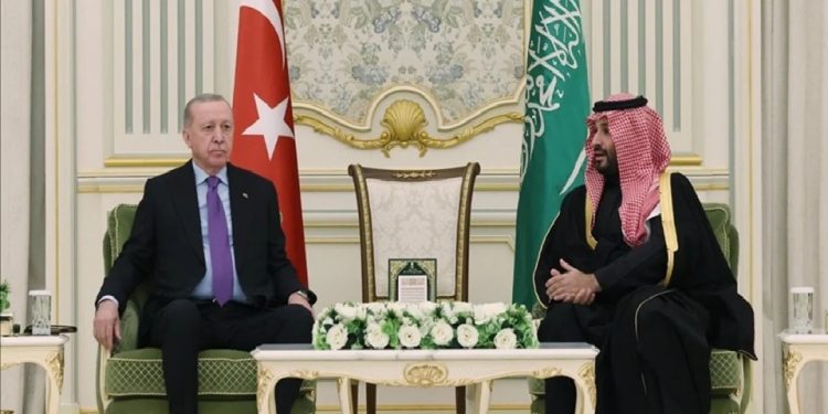 التقارب الدفاعي بين تركيا والسعودية يثير مخاوف إسرائيل