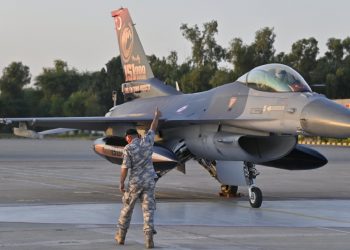 تركيا: أين كانت تتجه مقاتلة الاف 16 قبل تحطمها؟