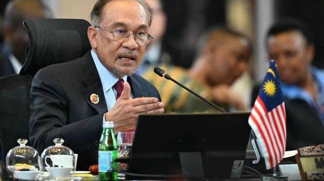 ماليزيا تقيد ولاية رئيس الوزراء بفترتين