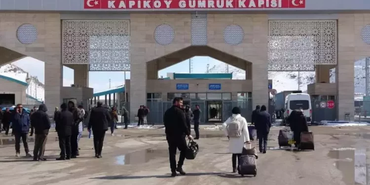 تركيا.. هل يكتظ معبر كابيكوي الحدودي مع إيران بالنازحين؟