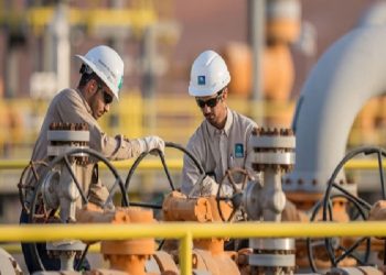 السعودية والإمارات تفعلان خطي أنابيب لنقل النفط