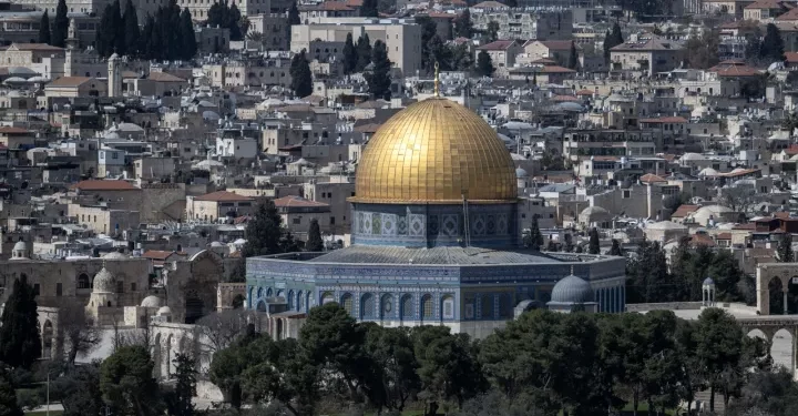 تركيا و7 دول إسلامية تدين إغلاق الأقصى