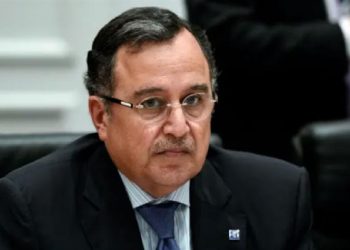 نبيل فهمي يتعهد بتعزيز الاستقرار العربي بعد ترشيحه لرئاسة الجامعة العربية