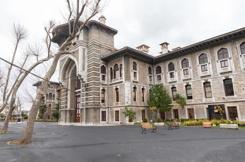 تركيا تسعى لخفض فصول اللغة الألمانية في ثانوية “إسطنبول ليركيسي” العريقة