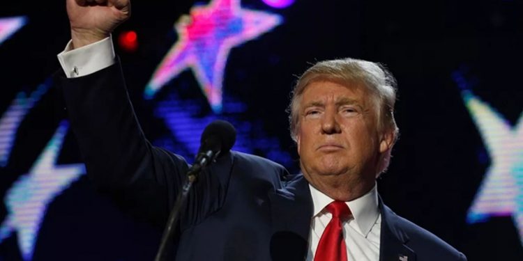 طبول الحرب مع إيران والتضخم يقلصان دعم ترامب